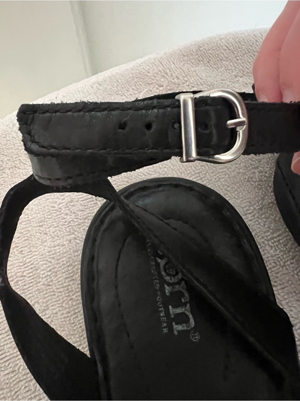 Born “Stephane” Black Leather Ankle-Strap Sandals - Picture 5 of 8